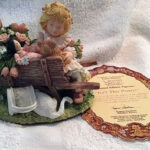 Figurine-Vintage-Laura-Attic-Isnt-This-Pretty-No.-2216-1