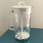 Picture-Pampered-Chef-2-Litre-Juice-Jug